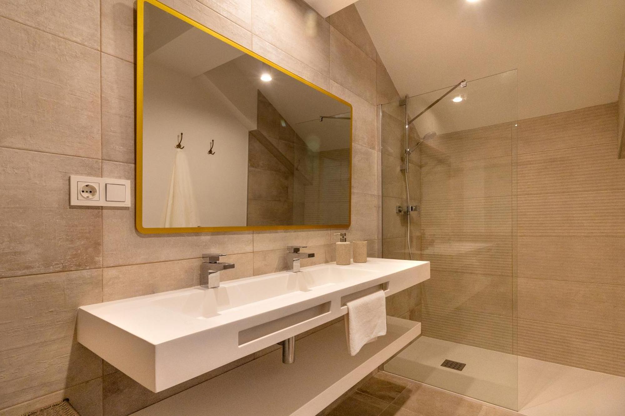 Nt Luxury Central Duplex With Terrace & Parking Малага Екстериор снимка