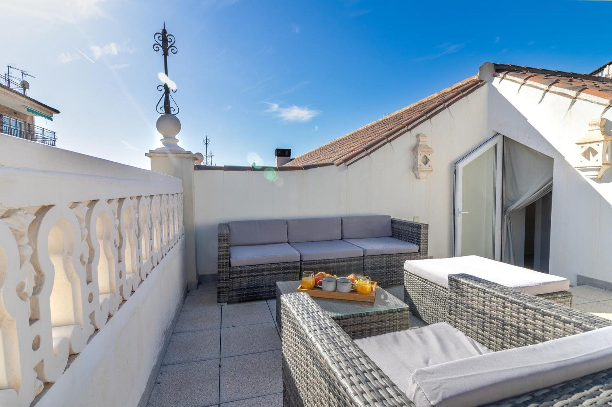 Nt Luxury Central Duplex With Terrace & Parking Малага Екстериор снимка